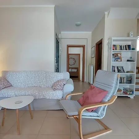 Villa Mayroula