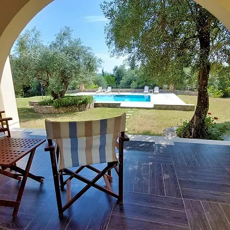 Villa Mayroula *