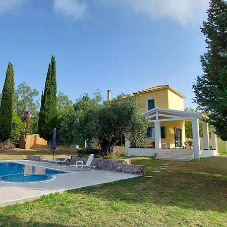 Mayroula Villa