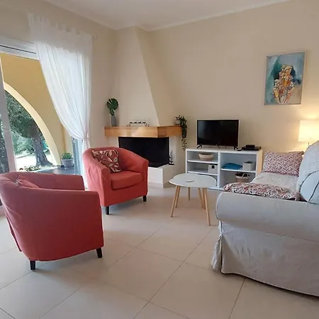 Mayroula Kato Korakiana