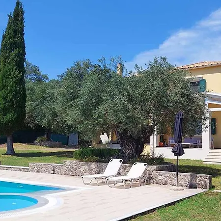 Mayroula Kato Korakiana